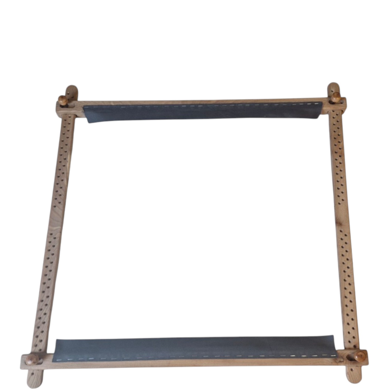 Métier à broder à mortaises 77cm 1 Métier à broder en hêtre 77cm